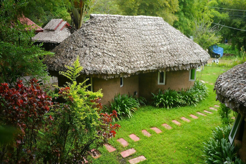 Pho Rak Nah Pai Hotel 28/48