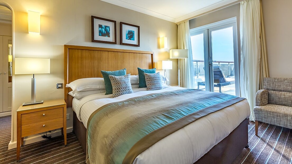 SUPERIOR, SUITE, SEA VIEW, BALCONY