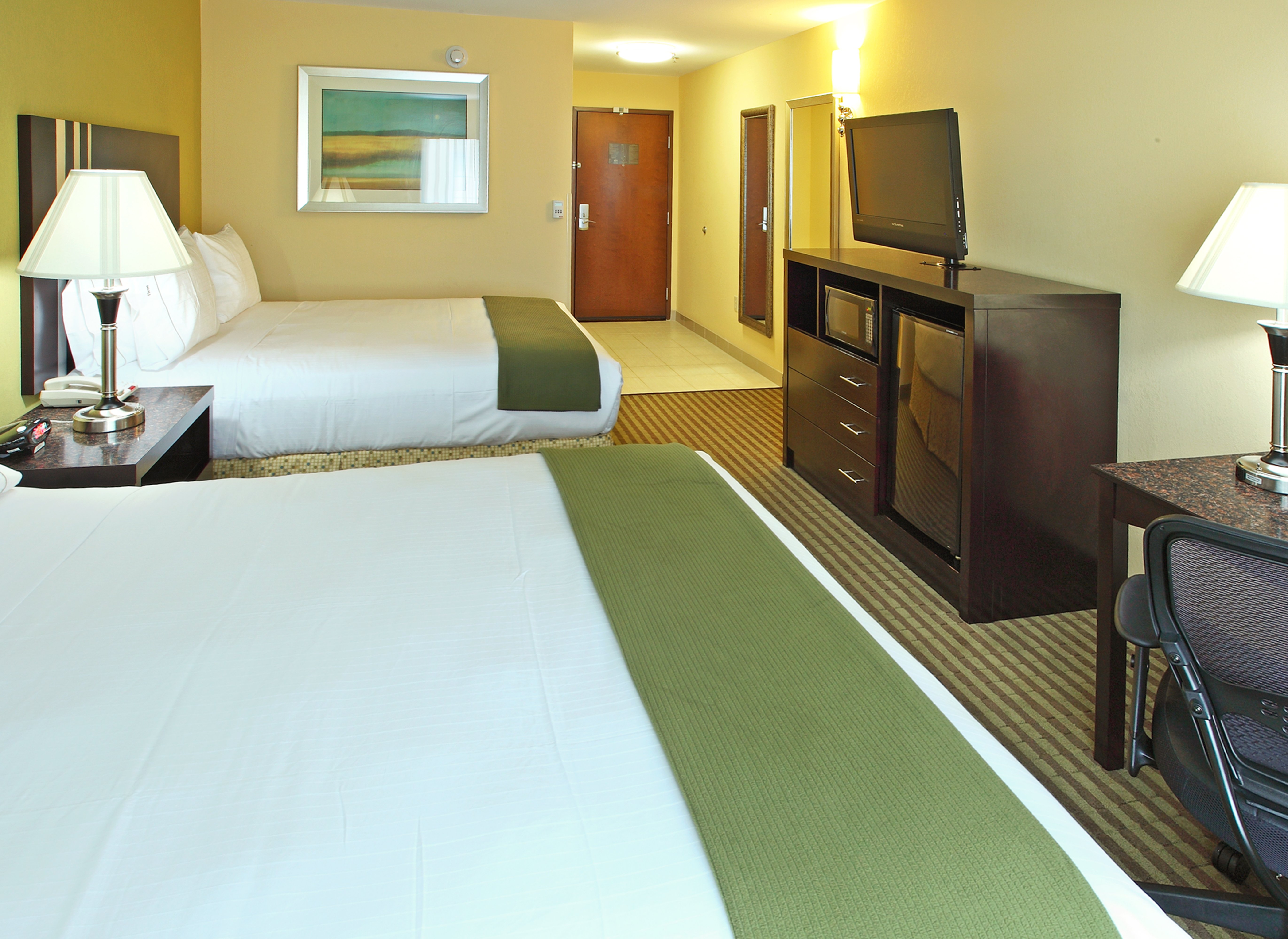 Holiday Inn Express Hotel And Suites Carthage 79/79
