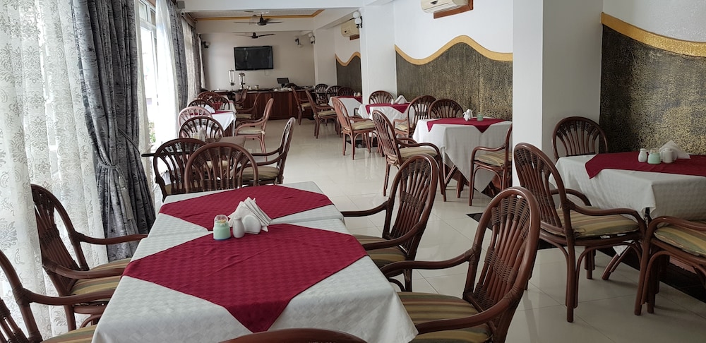 Prestige Leisure Hotel 31/50
