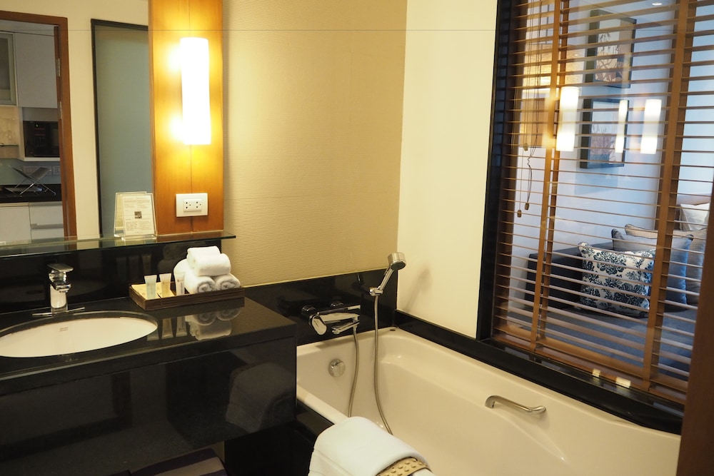 Woodlands Suites Serviced Residences 46/50