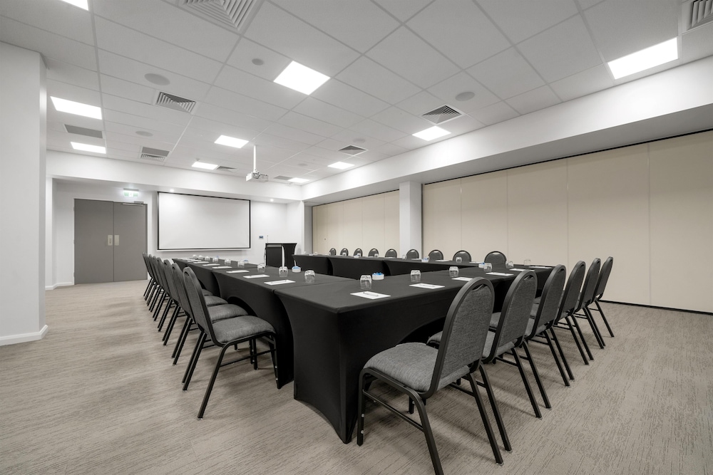 Oaks Toowoomba Hotel 59/70