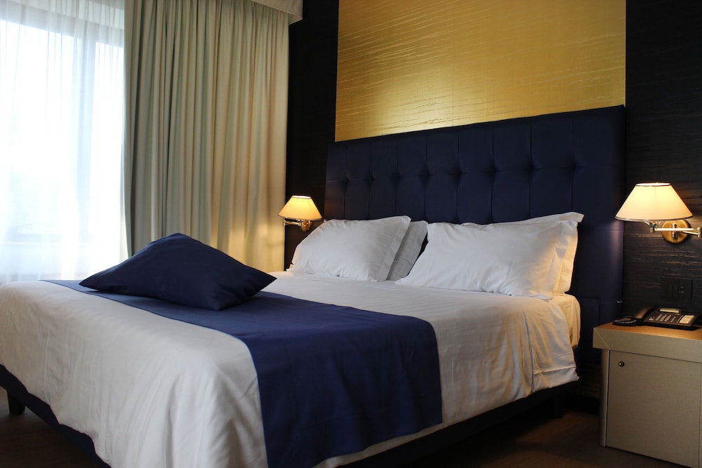 HOTEL DE LA VILLE AVELLINO 18/50