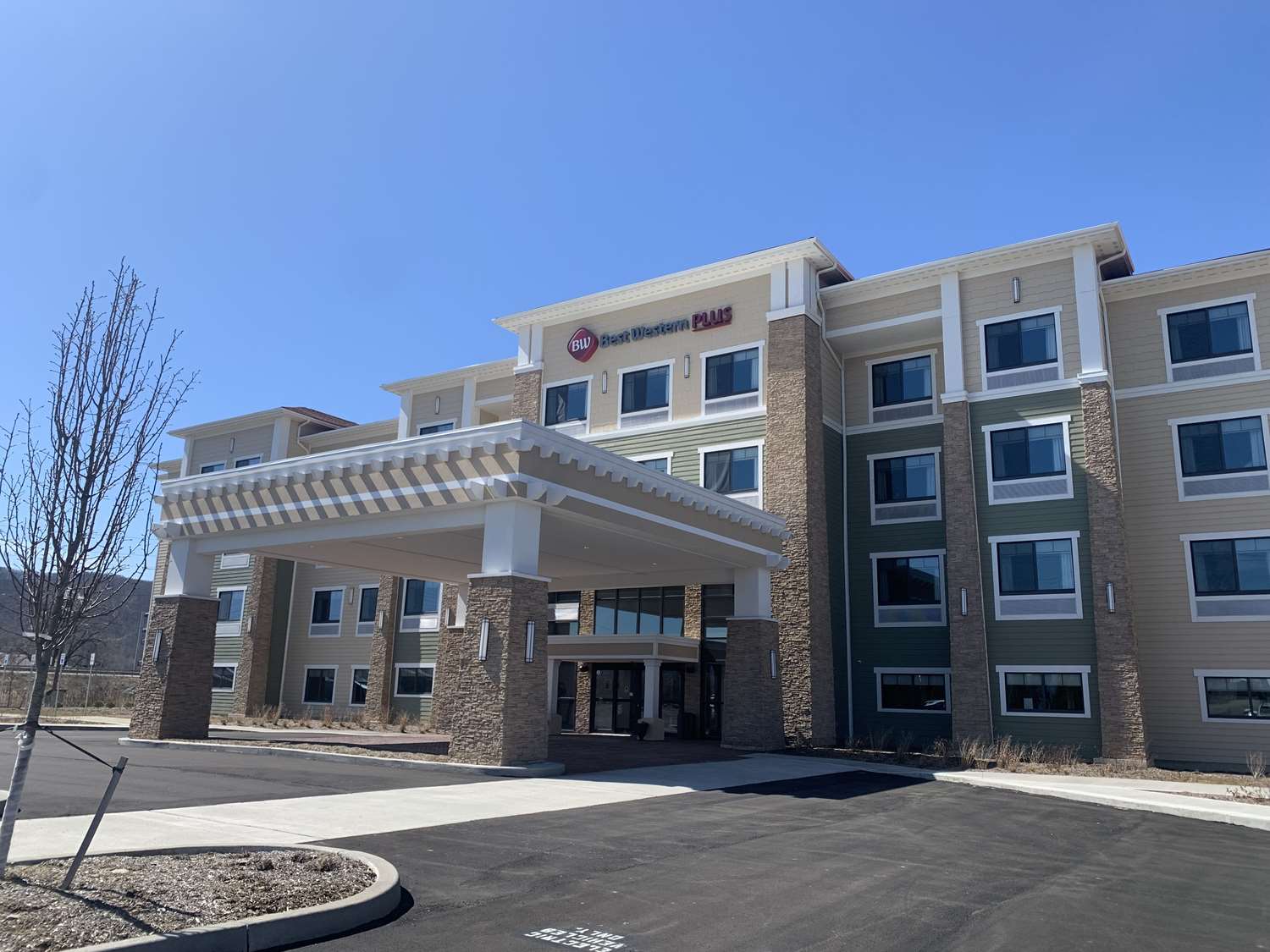 Best Western Plus Horseheads Inn Suites 19/19