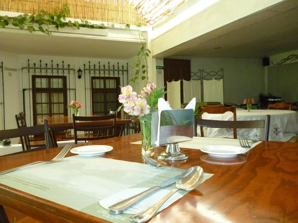 Hotel Boutique Casa los Cantaros 28/50