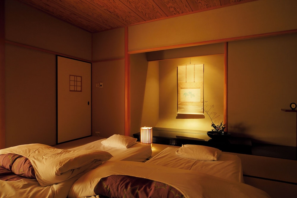Heritage, Modern, Premium, 3 Futon Beds, New Building