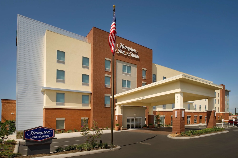 Hampton Inn and Suites San Antonio Downtown Market Square photo3