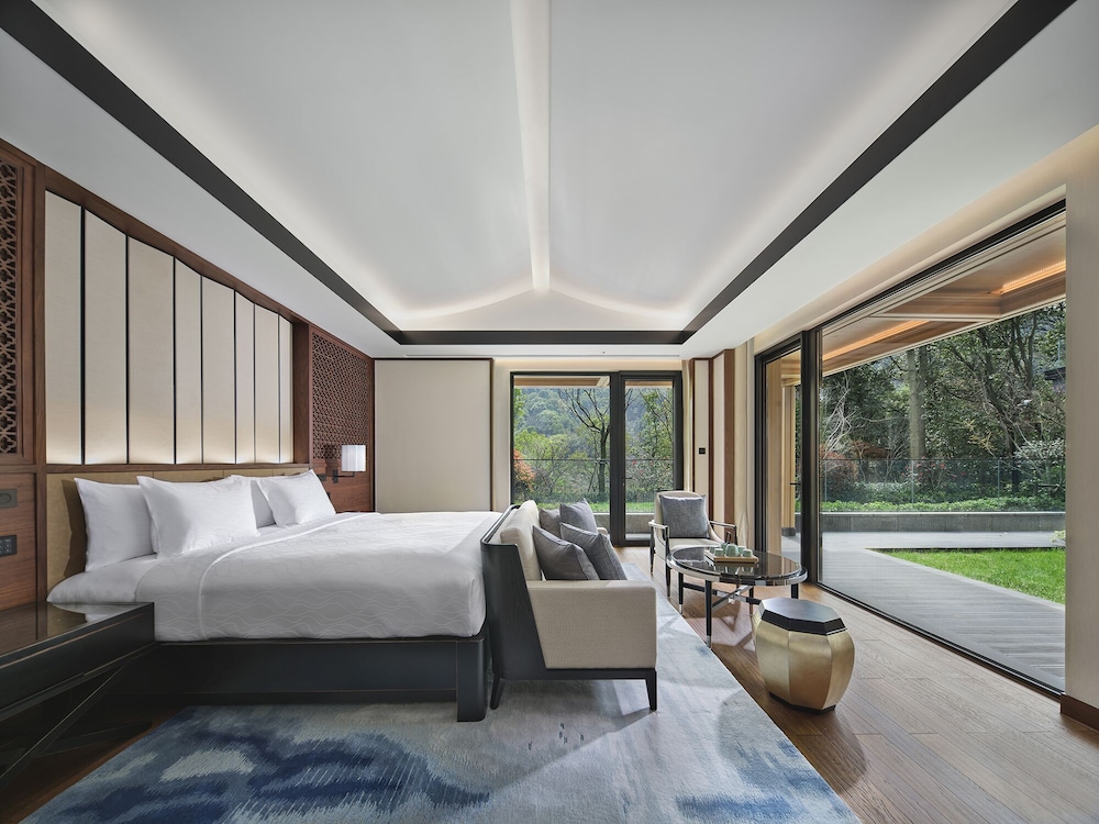 Xianghu Xiaoyao Manor 11/50