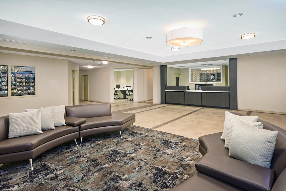 CANDLEWOOD SUITES BENSALEM - PHILADELPHIA AREA 32/38
