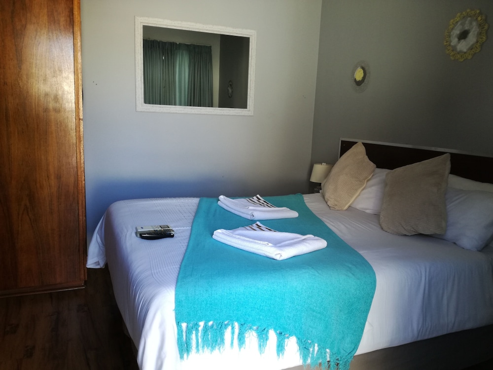 21 On Coetzee Guest House 6/22