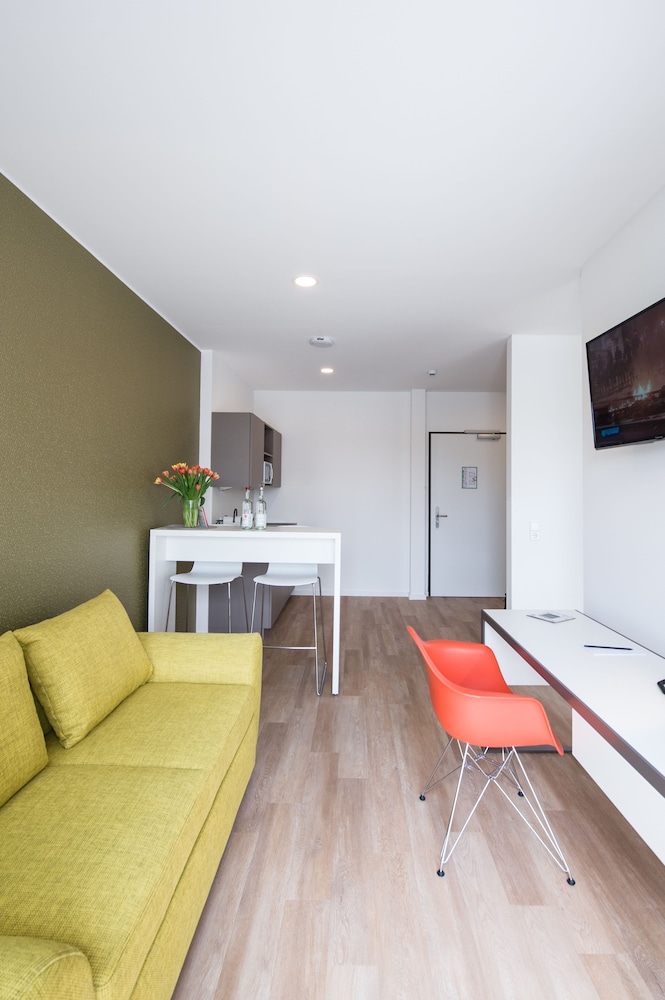 K Apart Hotel and Boardinghouse 36/49
