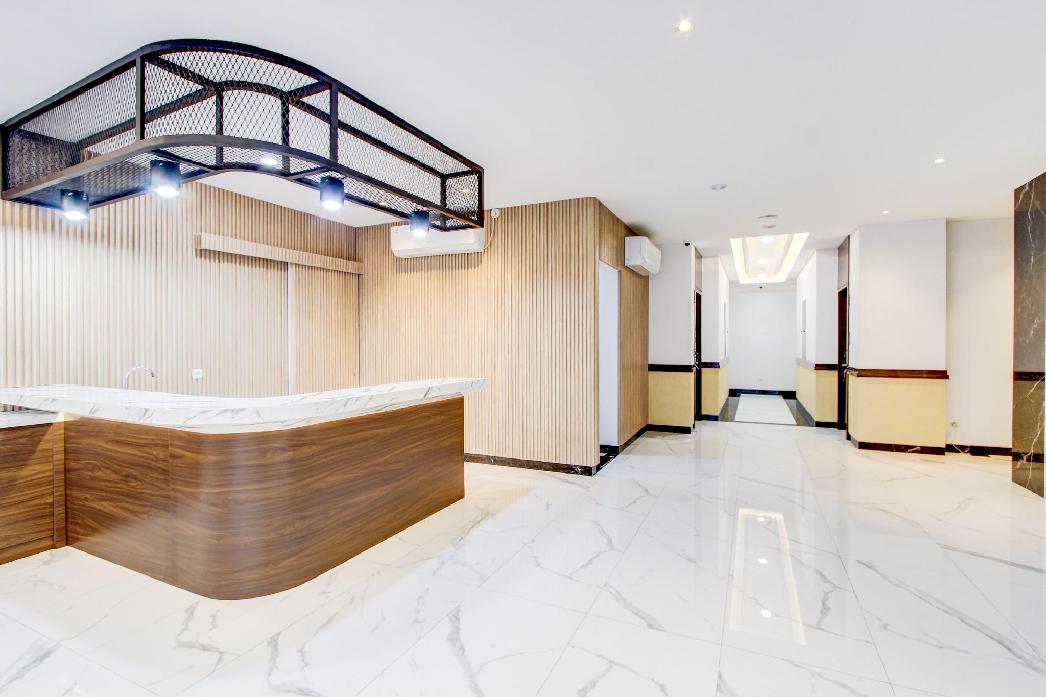 Townhouse OAK Near The Park Mall Semarang Formerly Semarang Boutique Hotel 8/32
