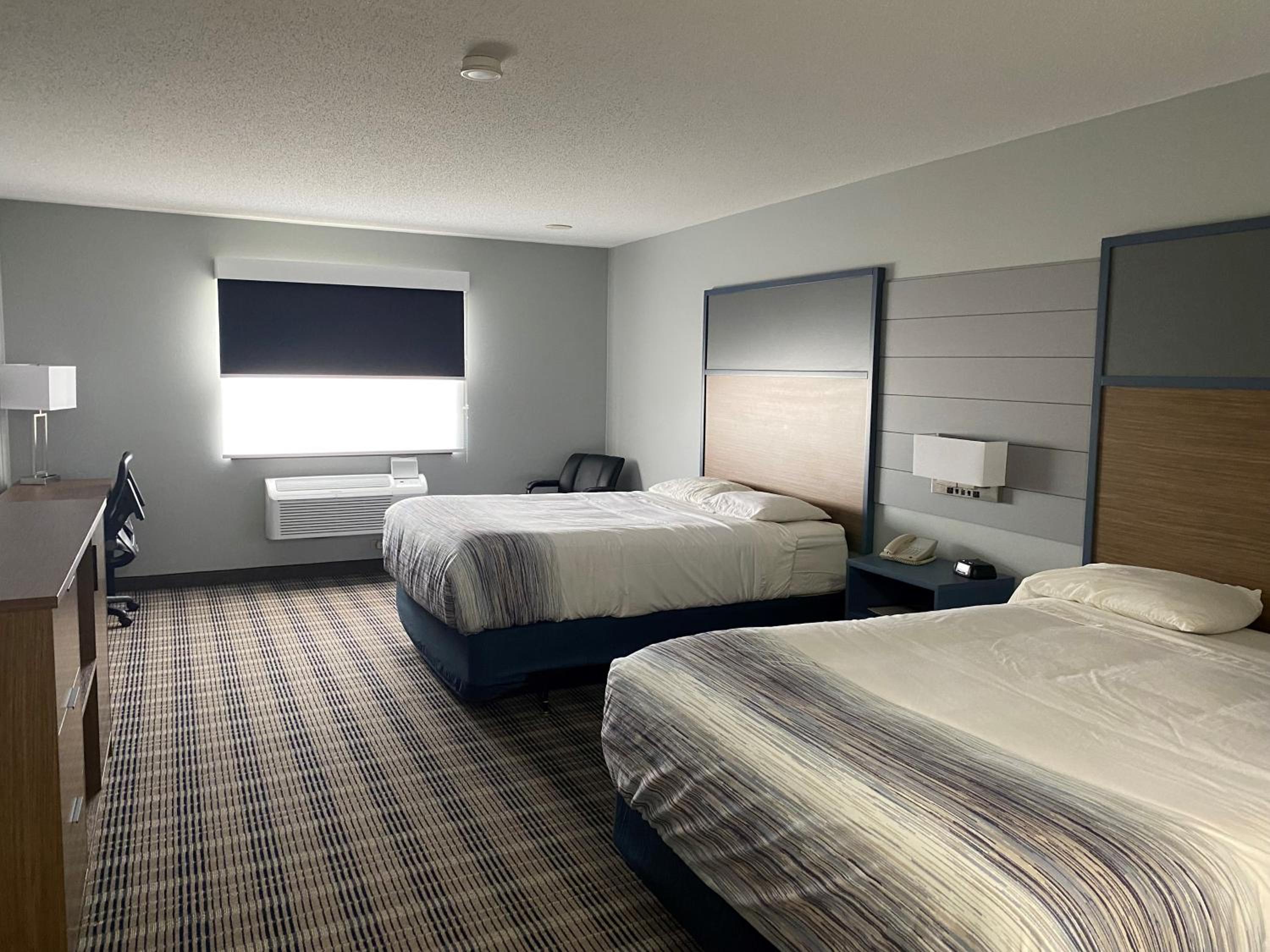 AmericInn by Wyndham Viroqua 4/15