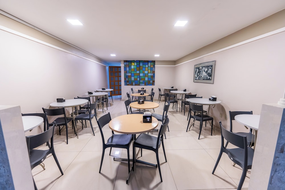 Hotel El Pilar 39/50
