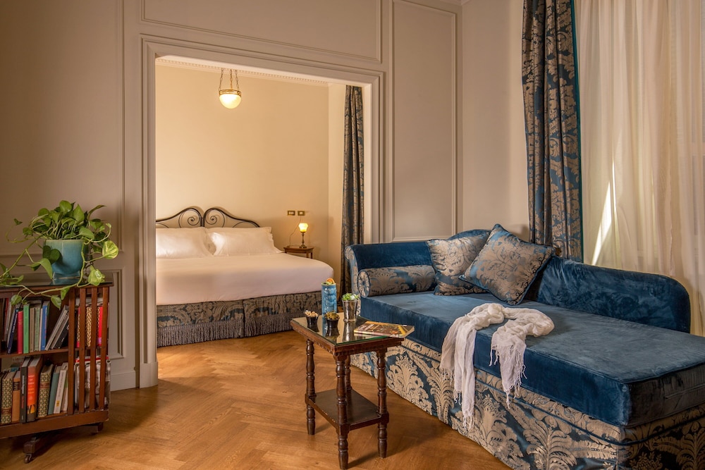 Hotel Locarno 60/73