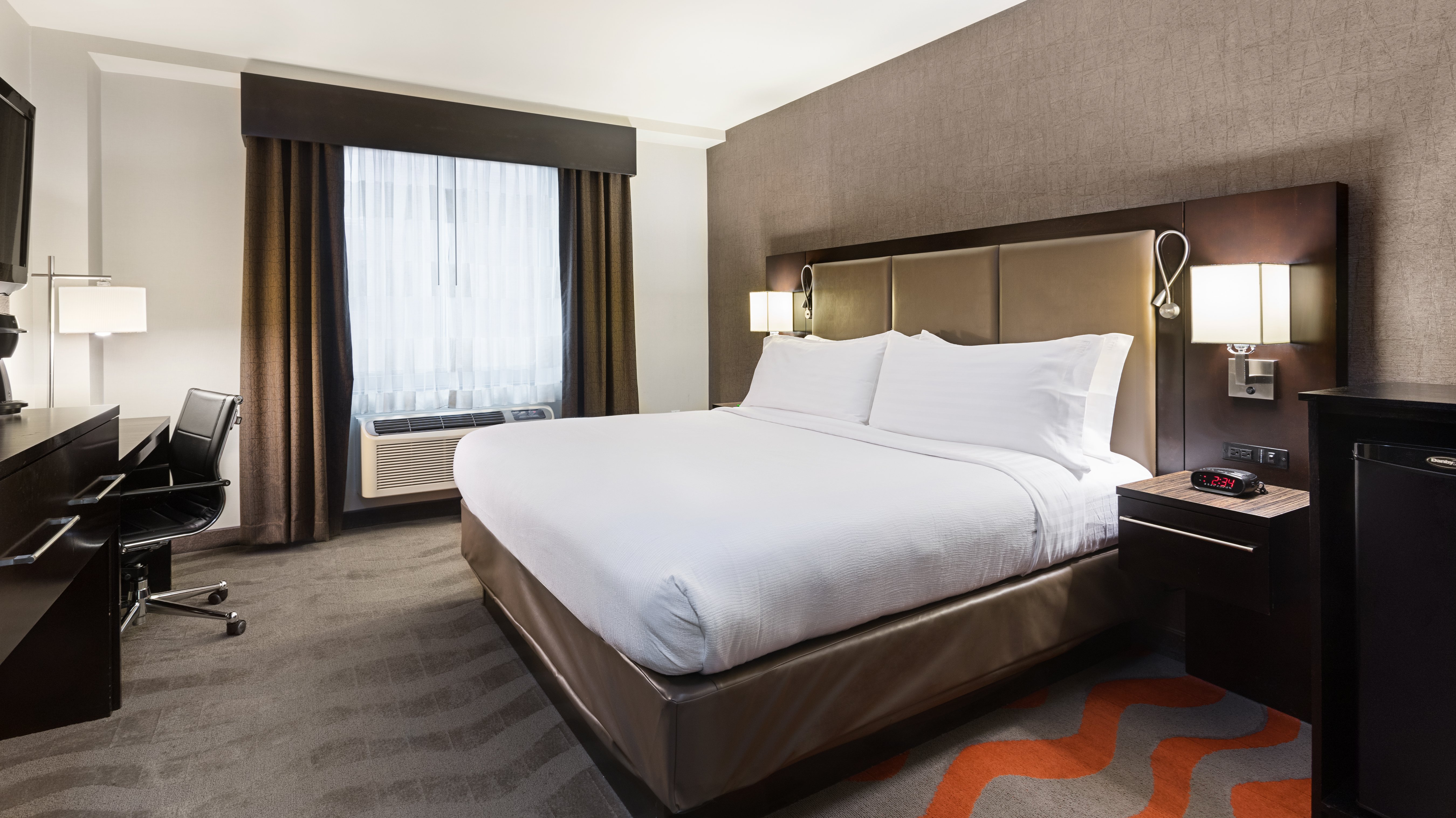 Executive, King Bed