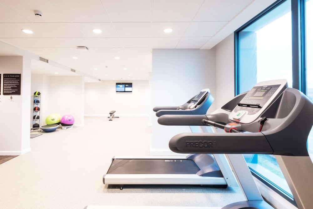 HAMPTON BY HILTON ABERDEEN AIRPORT 25/46
