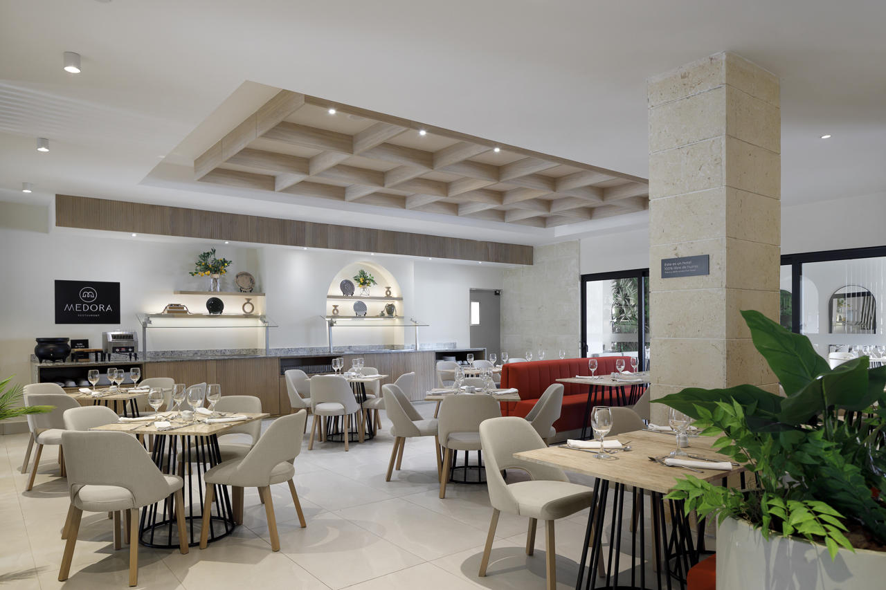 Holiday Inn by IHG Puerto Plata - Cofresi Bay Area 48/56
