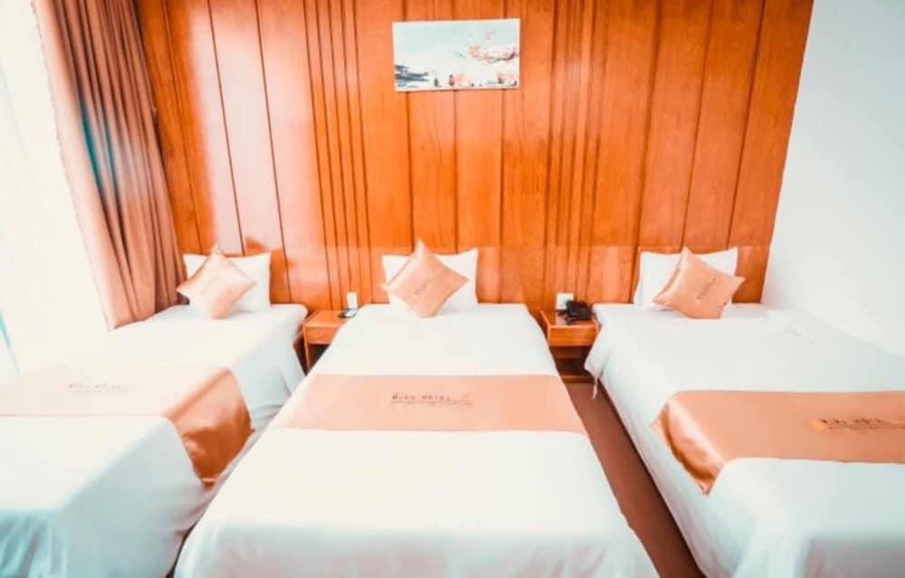 Mira Hotel 13/32