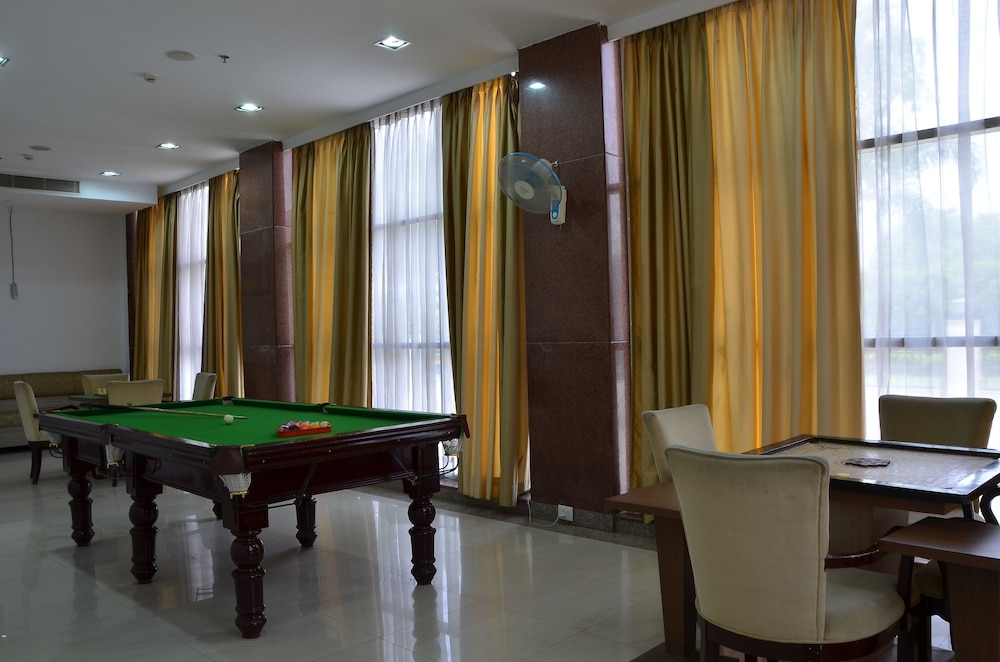 Days Hotel Neemrana Jaipur Highway 38/43