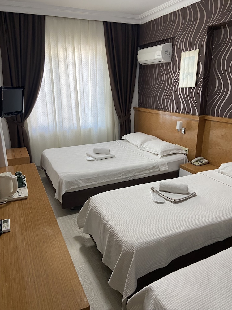 Serenity Suit Hotel 11/50