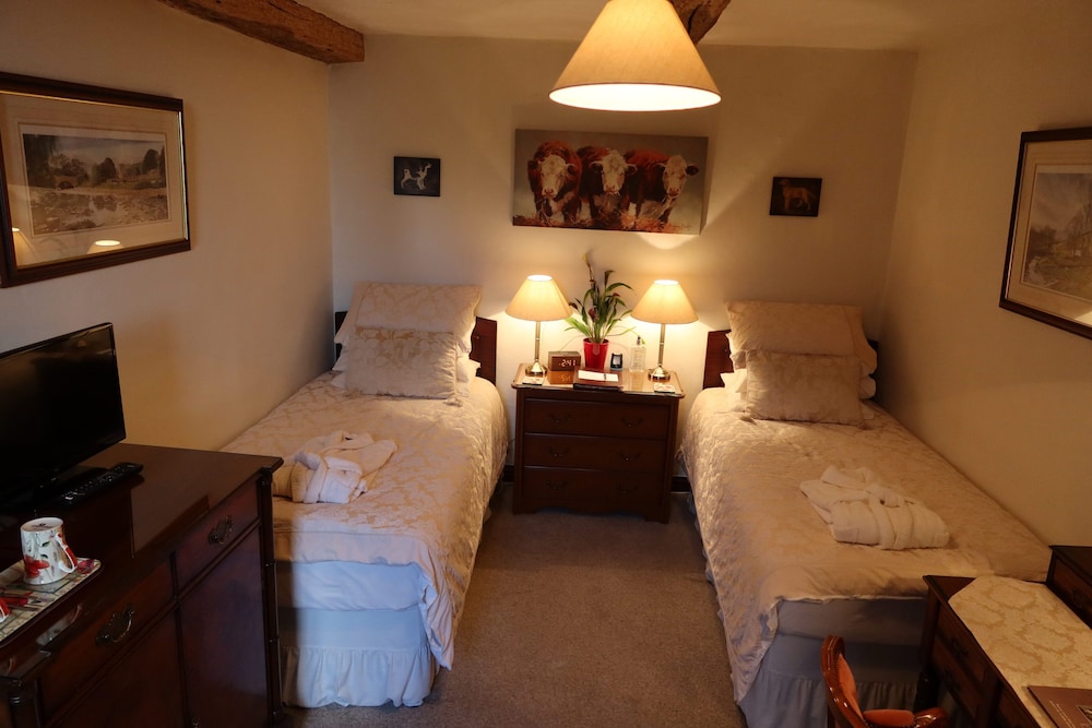 Stafford House Guest House 34/46