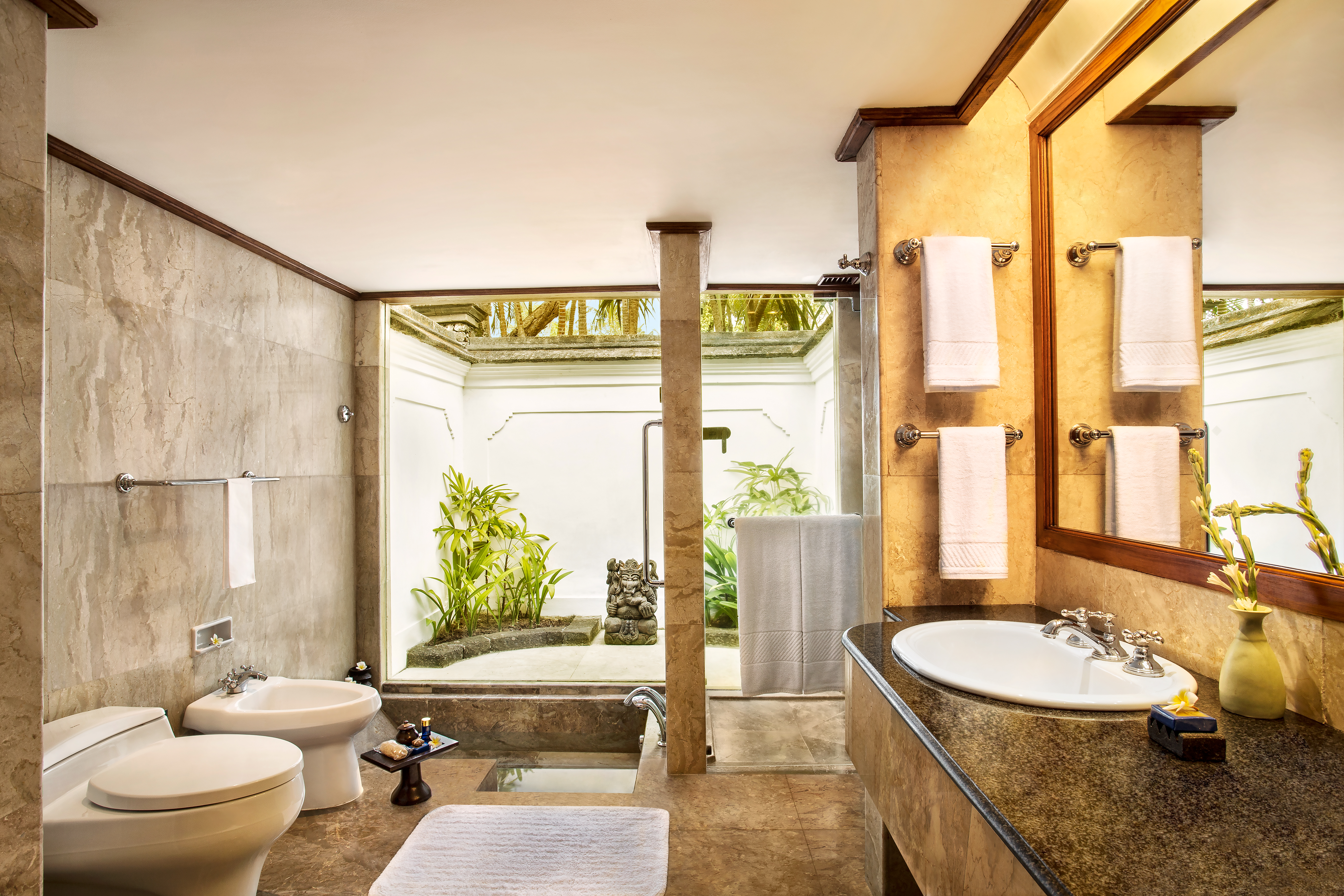 LANAI, LUXURY, GARDEN VIEW