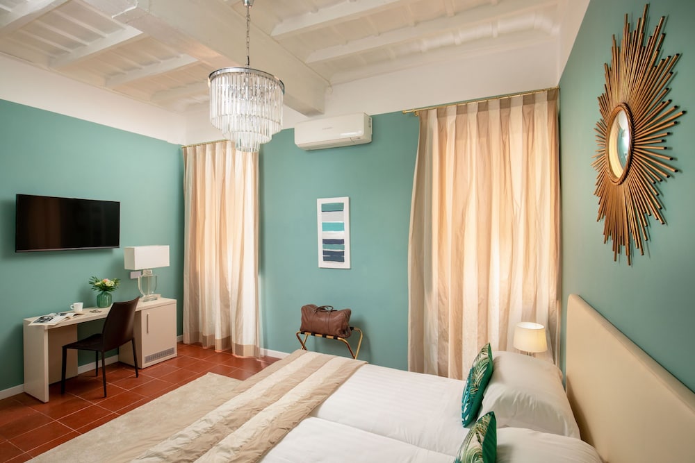 Belsiana House 8/26