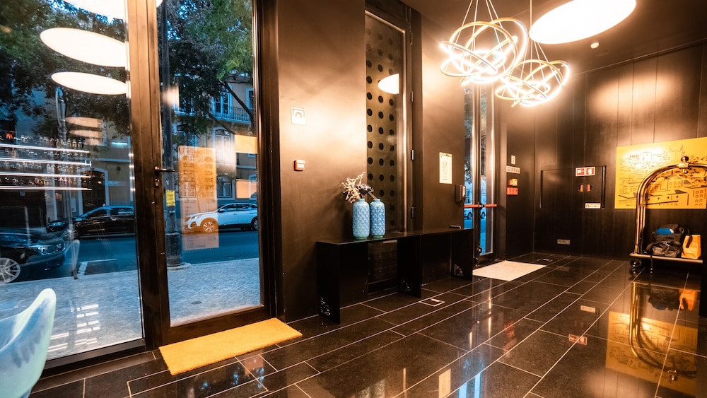 Hills Hotel Lisboa 43/61