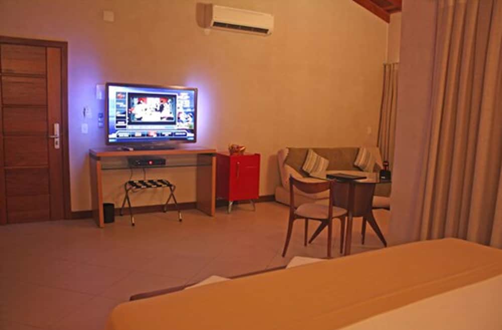 Abayomi Hotel 27/48