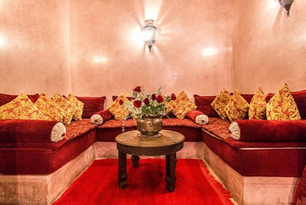 Riad El Noujoum 32/50