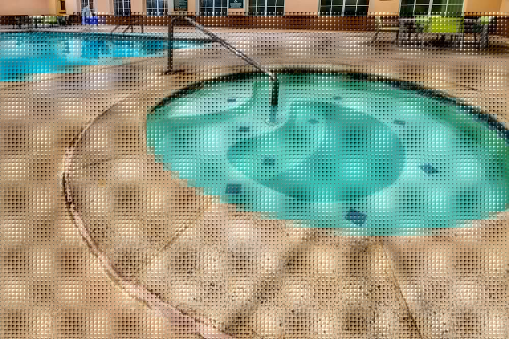 La Quinta Inn & Suites by Wyndham DFW Airport West - Bedford 11/41