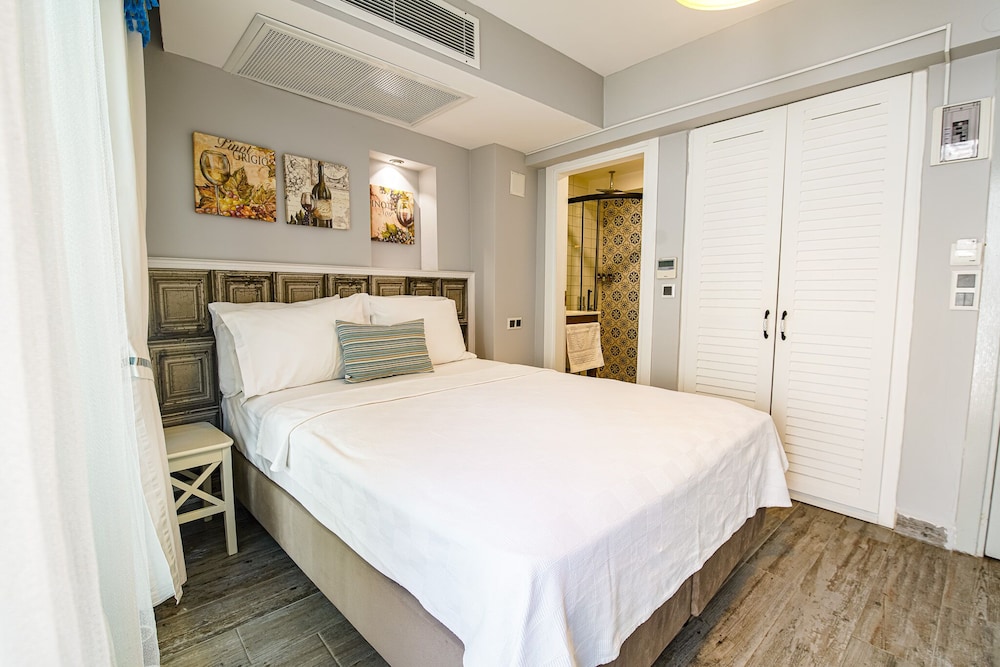 Nirvana Otel Bozcaada 26/50