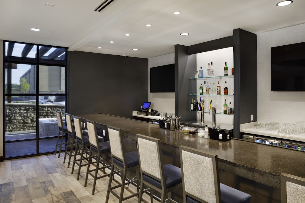 SpringHill Suites by Marriott Topeka Southwest 7/28