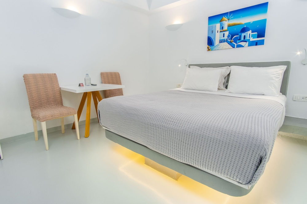 Central Fira Hotel 21/62