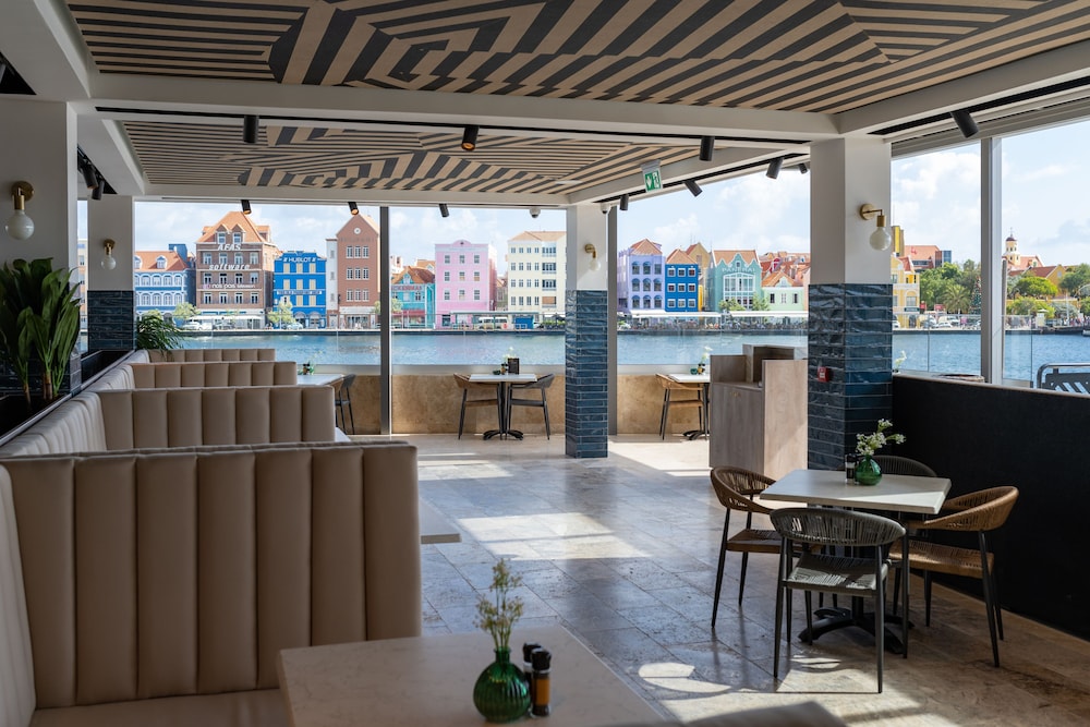 Harbor Hotel and Casino Curacao 49/65