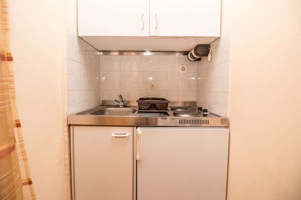 APARTMENT DIVNA 28/66