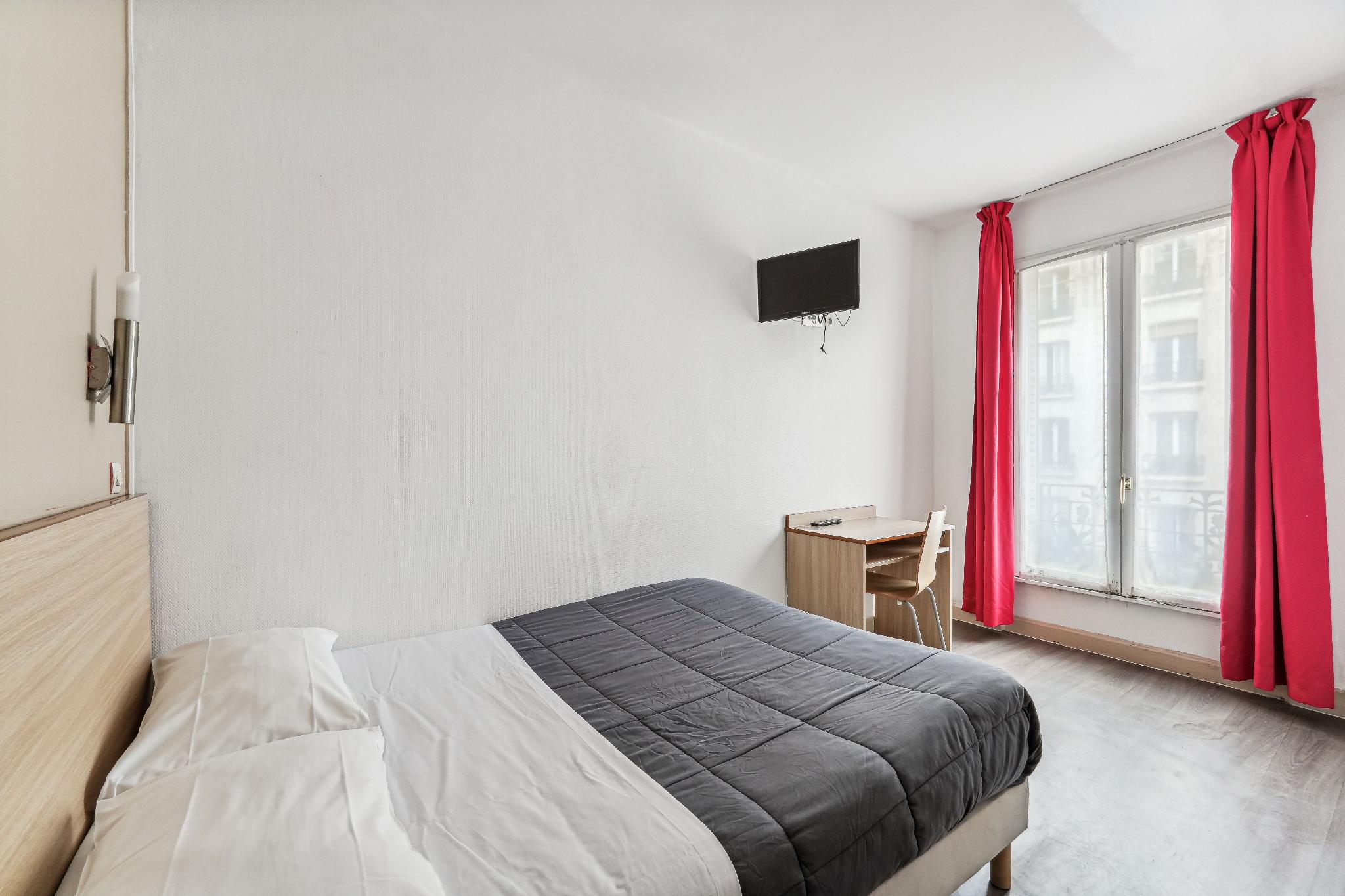 Room, Double Bed