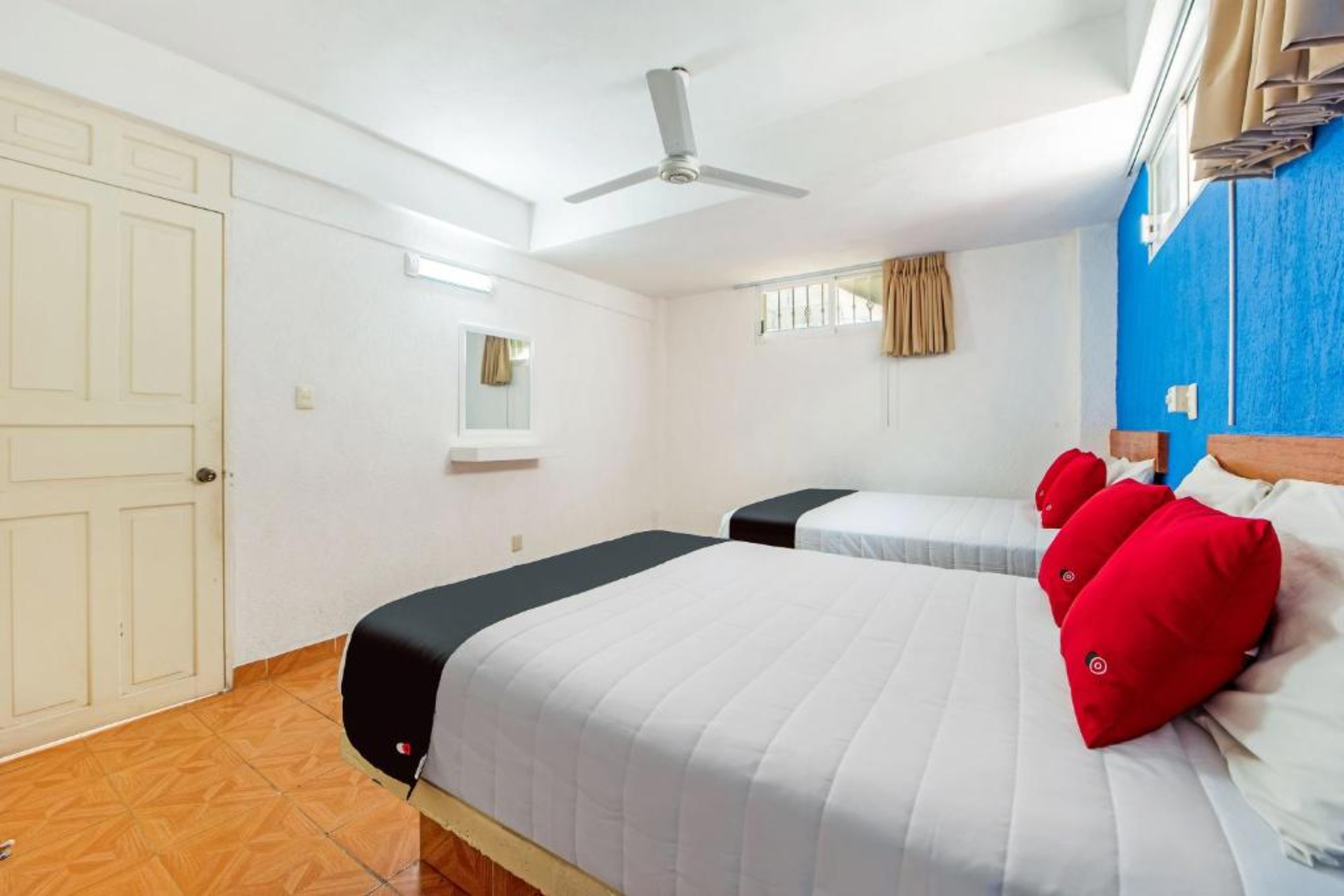 2 ROOMS, MASTER, SUITE