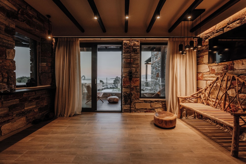 Onym Curated Villas 179/206