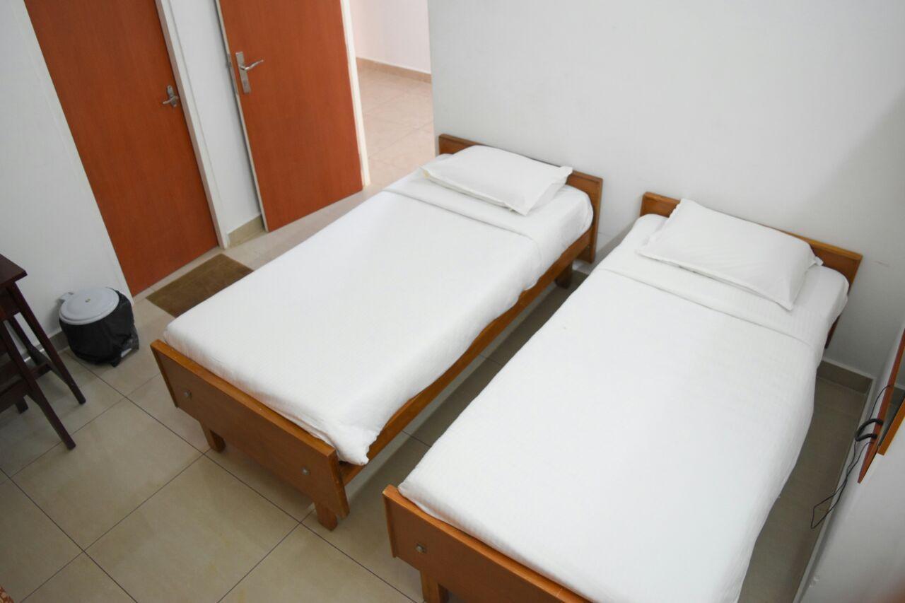 Room, Single, Twin Beds, with Fan