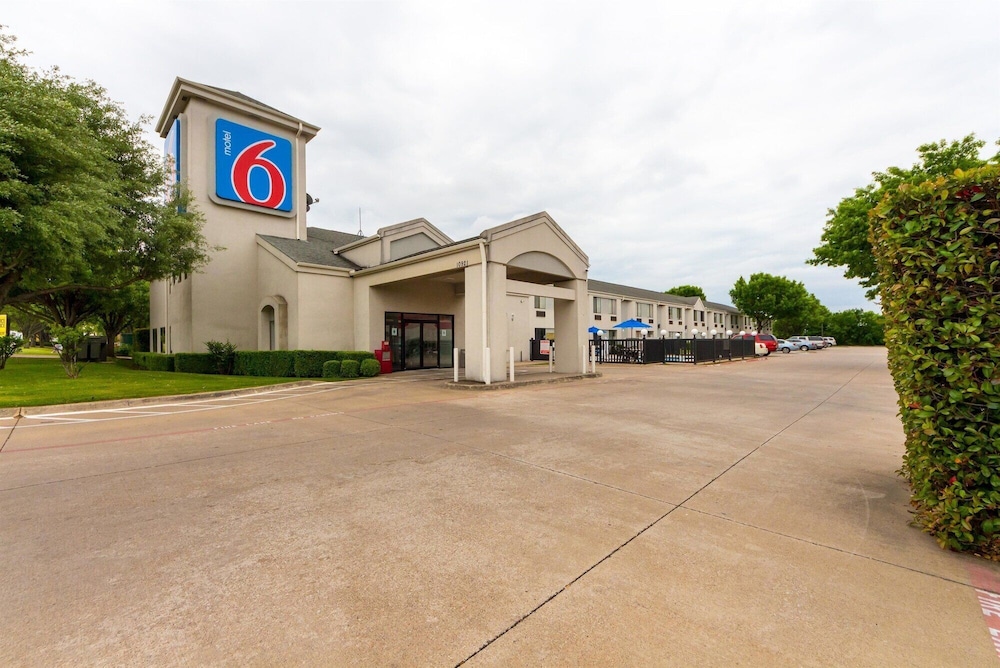 Motel6 Dallas, TX - Northeast 35/45