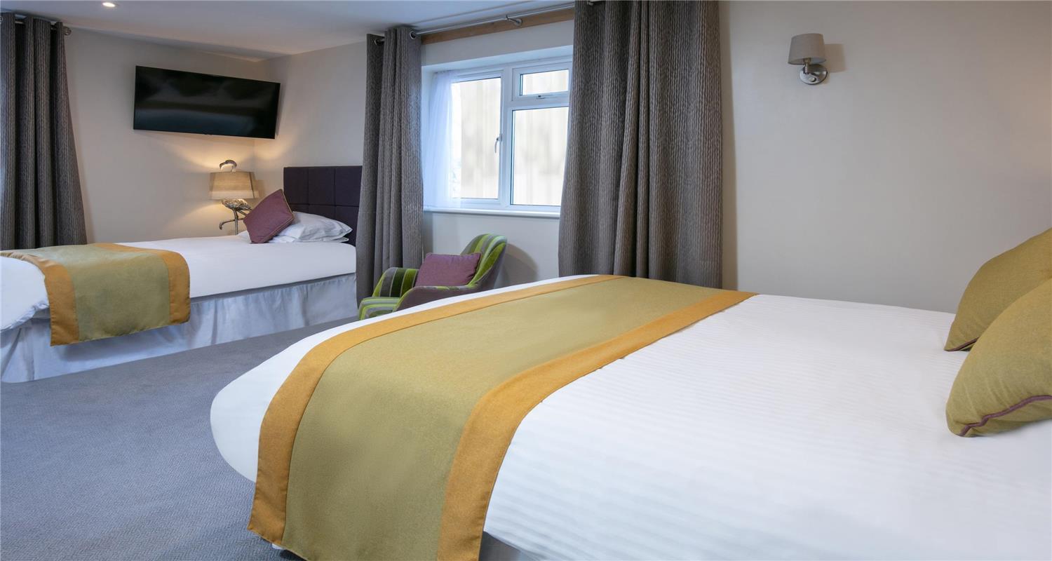 Family, 1 Double and 1 Single Bed