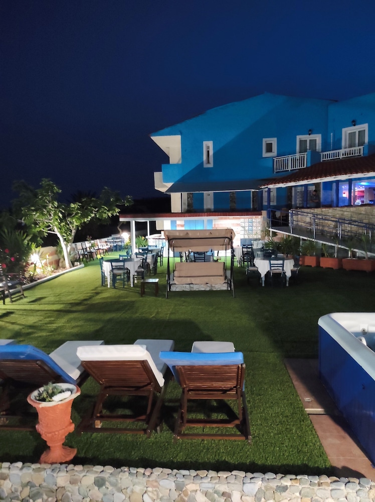 Oceanida Bay Hotel 48/51