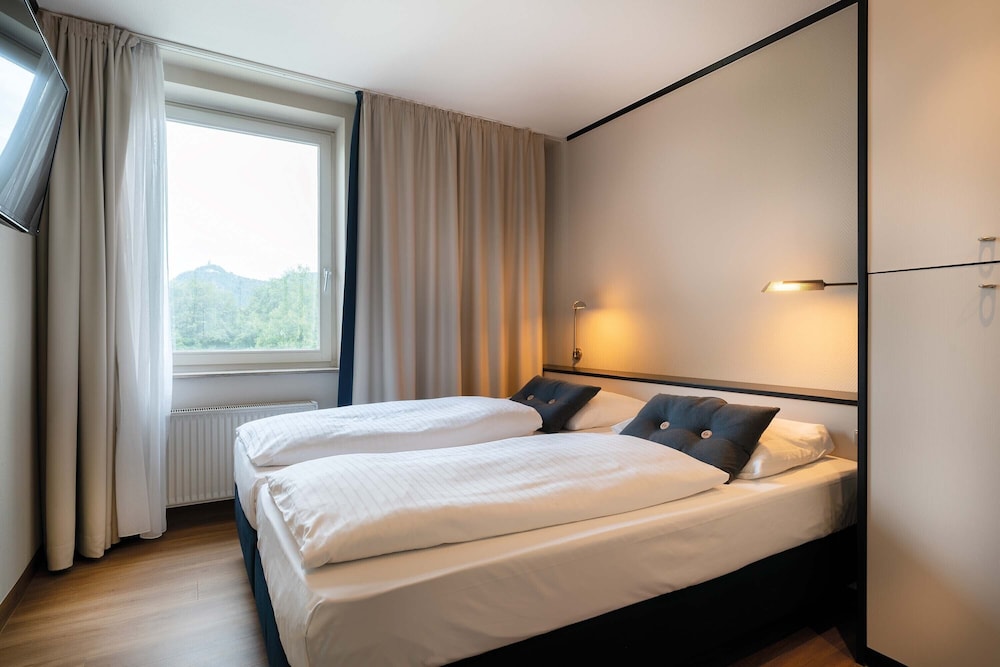 Sunday Hotel Bad Honnef 21/64