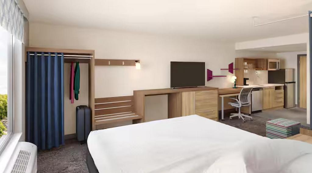 Home2 Suites by Hilton Elizabethtown 10/19
