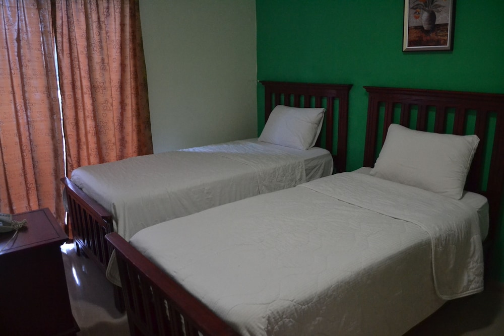 Hotel Renacer 5/34