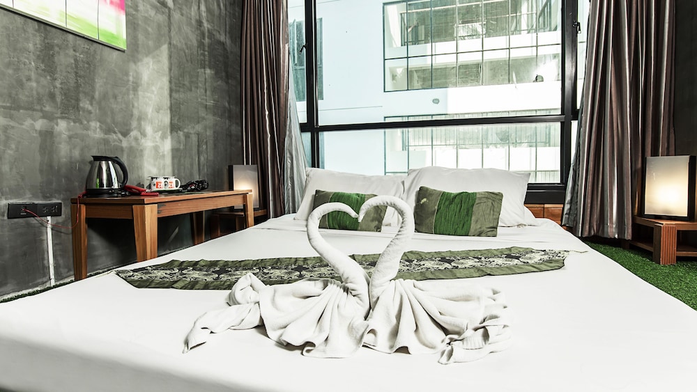 B2 Green Boutique & Budget Hotel 30/62
