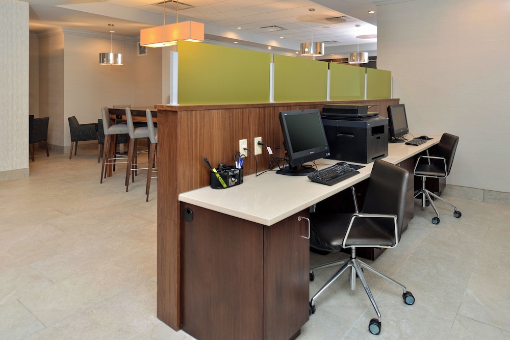 Holiday Inn Express Hotel & Suites St. Louis West-O Fallon 59/71