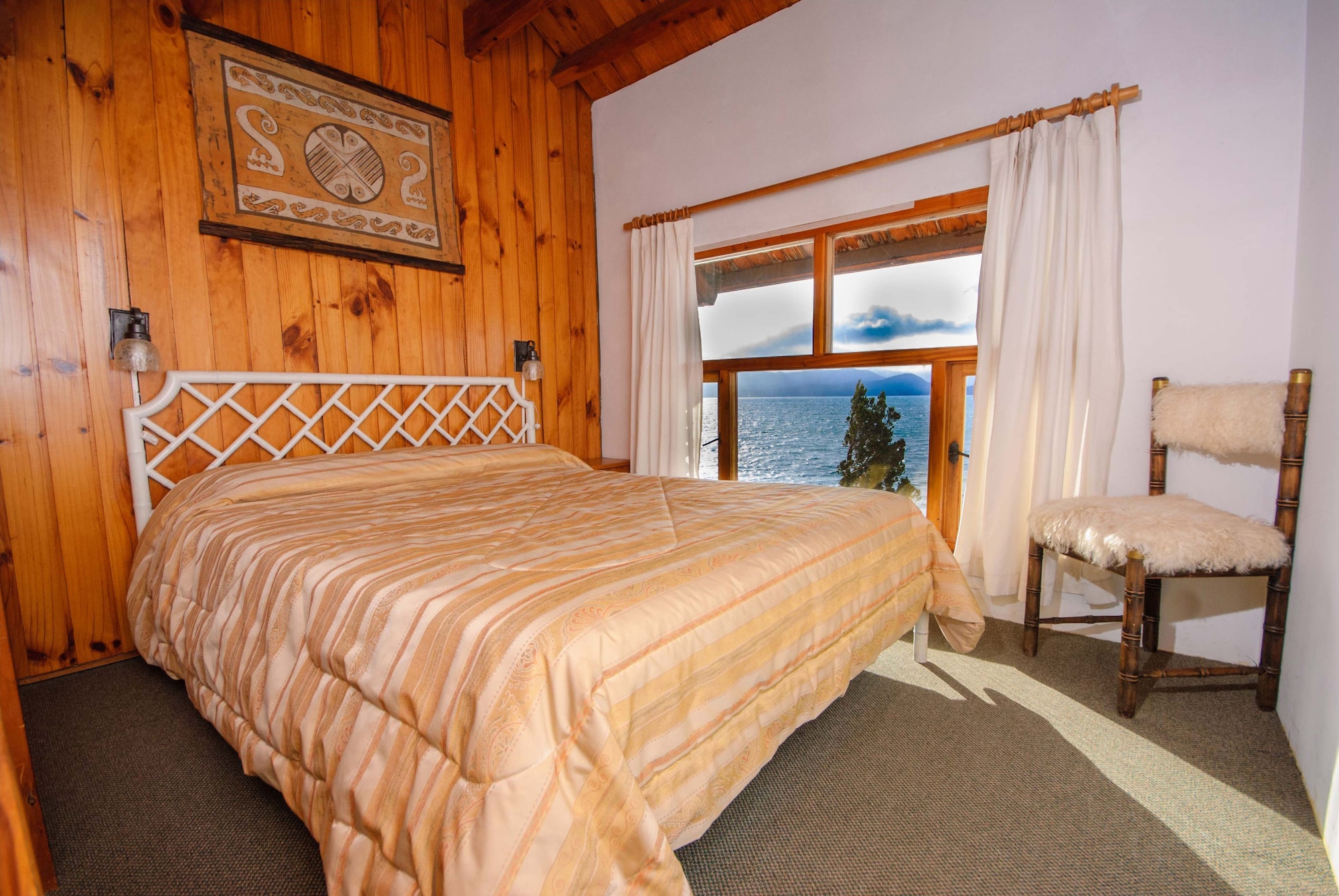1 BEDROOM, DUPLEX, COMFORT, LAKE VIEW